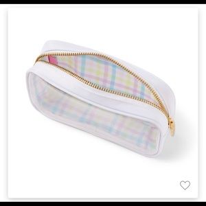 Stoney Clover Ln Pouch